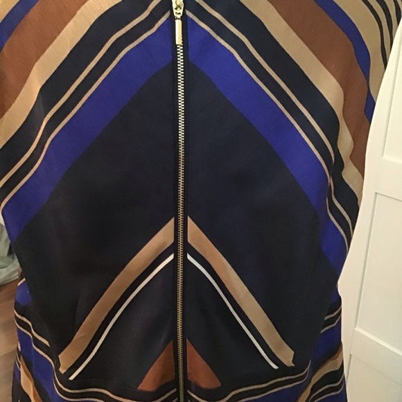 Dress Barn - Picture 6 of 9